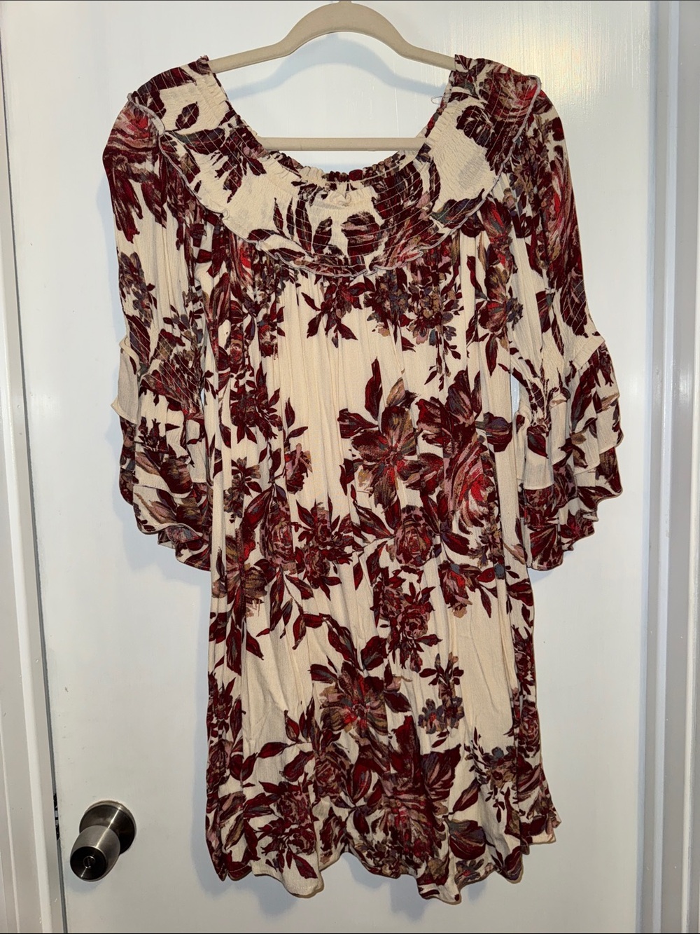 NWT Miss Me Floral Ruffle Sleeve Dress- Cream with Burgundy Floral
